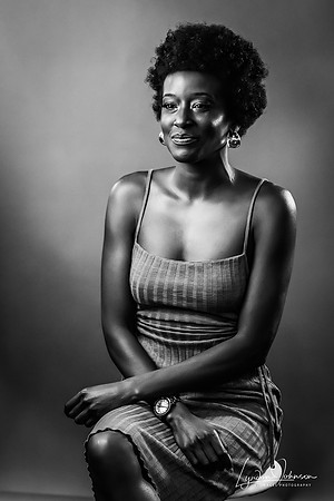 BW_Brown Skinned Girl00005