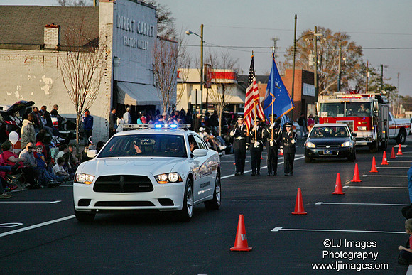 ljimages_2012_Goldsboro_Christmas_Parade (1)