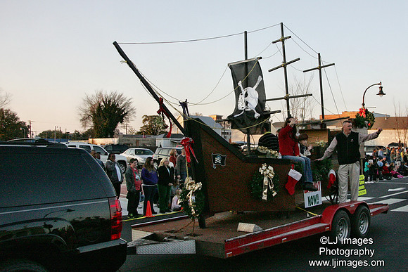 ljimages_2012_Goldsboro_Christmas_Parade (103)
