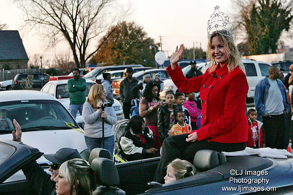 ljimages_2012_Goldsboro_Christmas_Parade (138)