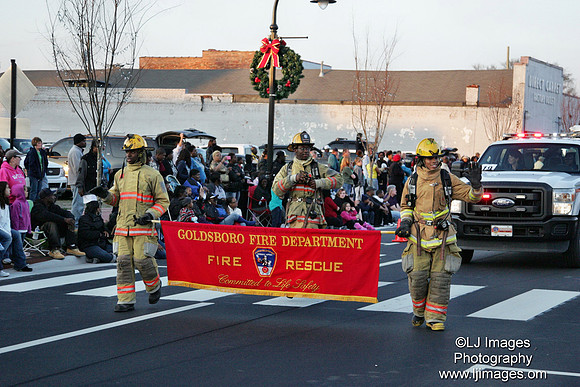 ljimages_2012_Goldsboro_Christmas_Parade (150)