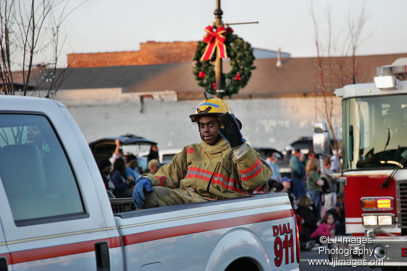ljimages_2012_Goldsboro_Christmas_Parade (154)