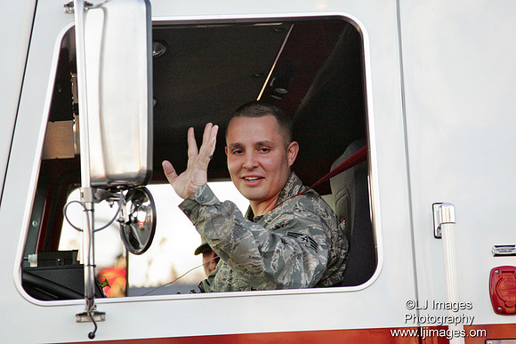 ljimages_2012_Goldsboro_Christmas_Parade (17)