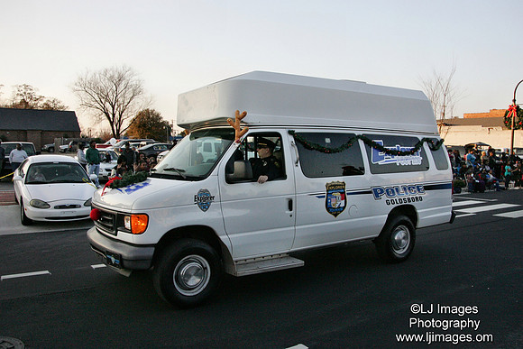 ljimages_2012_Goldsboro_Christmas_Parade (25)