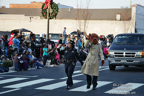 ljimages_2012_Goldsboro_Christmas_Parade (28)