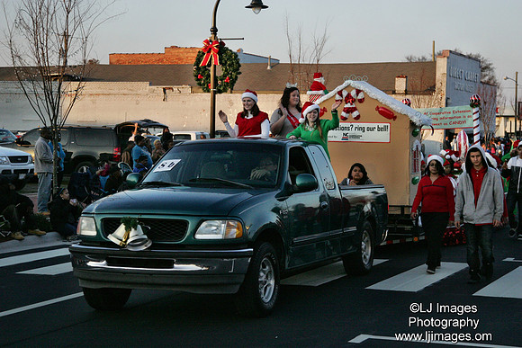 ljimages_2012_Goldsboro_Christmas_Parade (61)