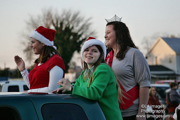 ljimages_2012_Goldsboro_Christmas_Parade (63)