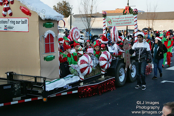 ljimages_2012_Goldsboro_Christmas_Parade (64)