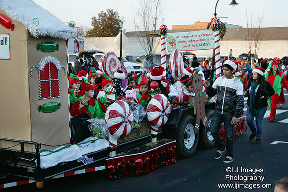 ljimages_2012_Goldsboro_Christmas_Parade (65)
