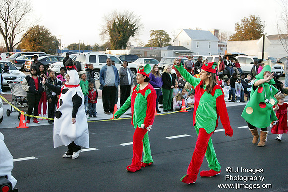 ljimages_2012_Goldsboro_Christmas_Parade (70)