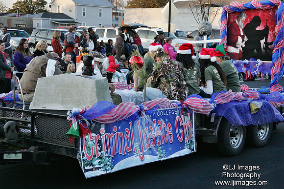 ljimages_2012_Goldsboro_Christmas_Parade (78)