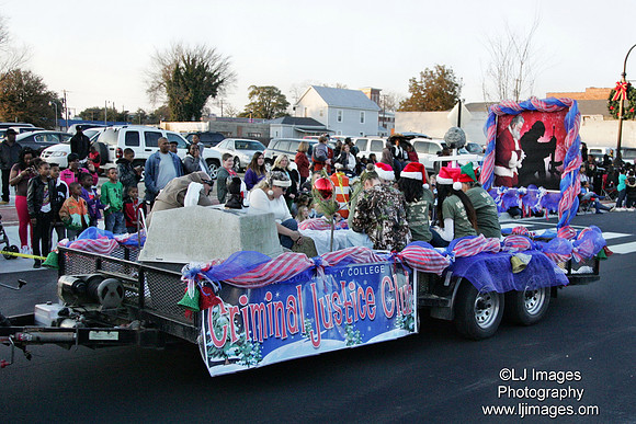 ljimages_2012_Goldsboro_Christmas_Parade (79)