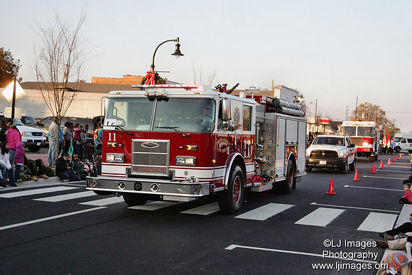 ljimages_2012_Goldsboro_Christmas_Parade (9)