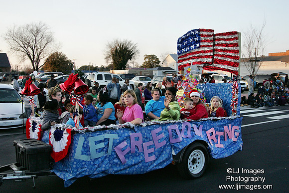 ljimages_2012_Goldsboro_Christmas_Parade (98)
