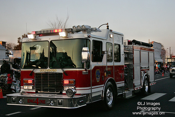 ljimages_2012_Goldsboro_Christmas_Parade (156)
